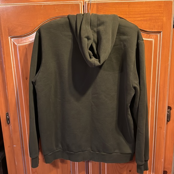 PUMA Green Hoodie - Size Large - Sporty Style - Picture 2 of 5